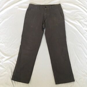Bonobos 29x28 Chino Slim fit. Color: Gray